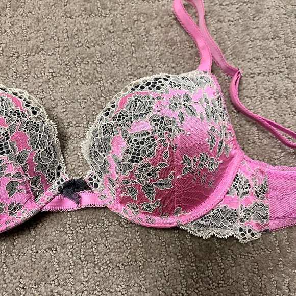 Victorias Secret Dream Angels Push Up Bra Lace Pink Blue 32B. - Picture 2 of 4